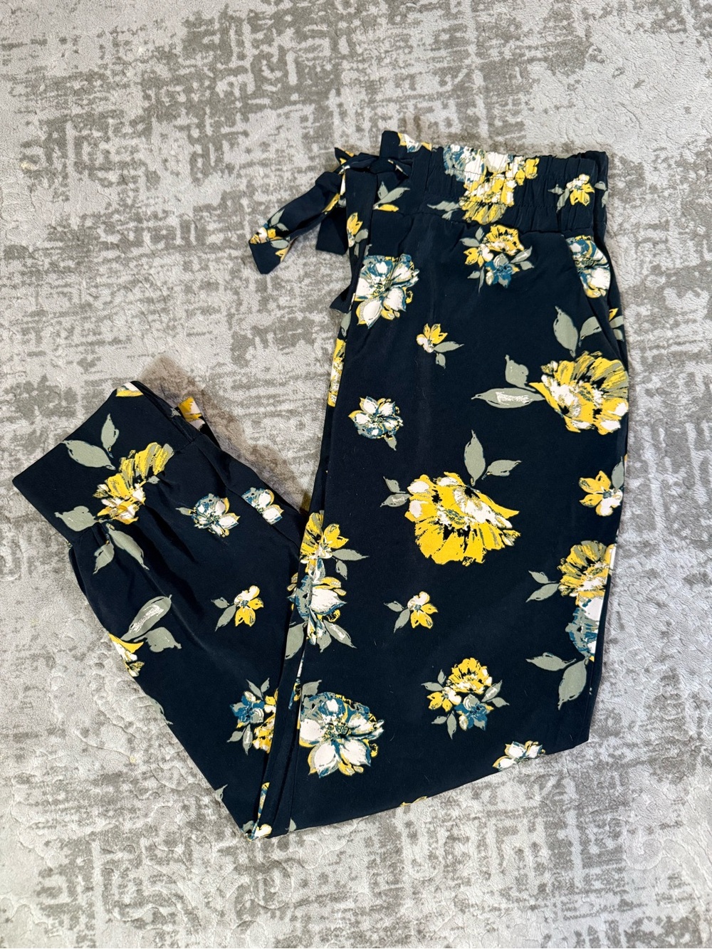 Chapter One Floral Tie Waist Jogger Pants Black Yellow Women's Medium